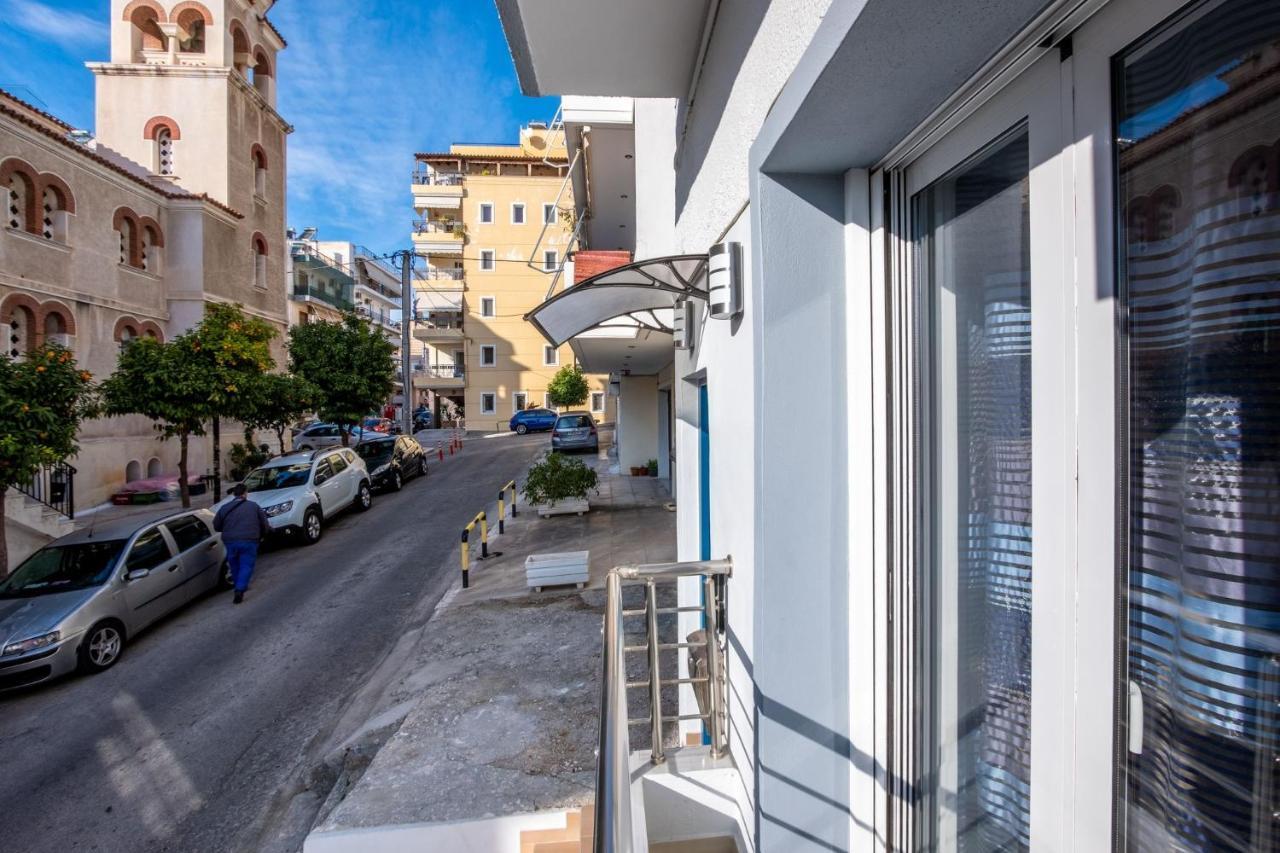 Joyfull Apartment In Piraeus Exterior photo